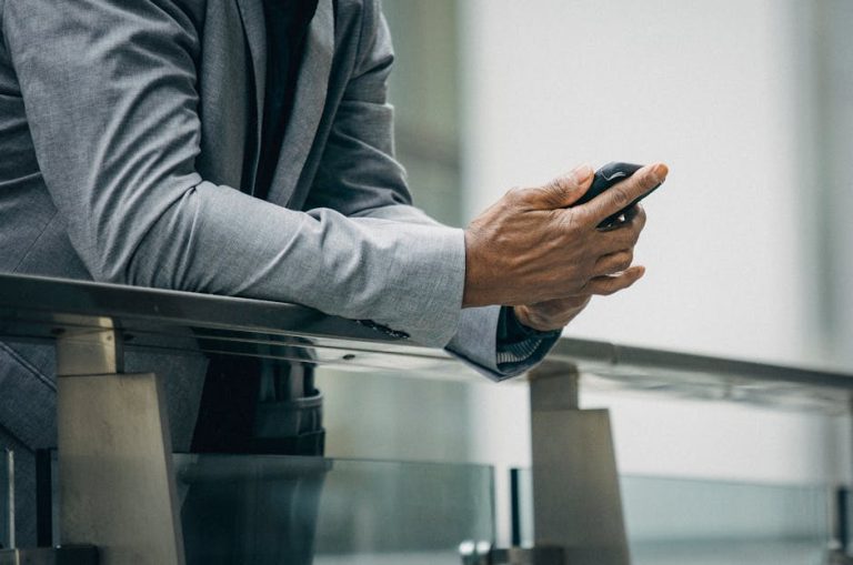 Заголовок статьи: Как скачать и использовать Leonardo AI на Android
