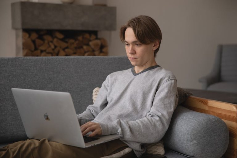 Руководство по использованию Leonardo AI без VPN